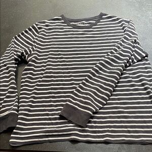 Gap Black and White Long Sleeve Tee Classic Stripes